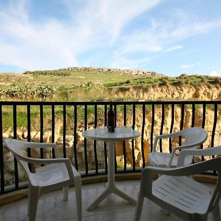Spacious Apartment In Marsalforn, Gozo Eksteriør bilde